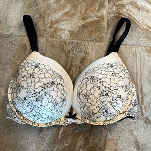 Victoria’s Secret bra